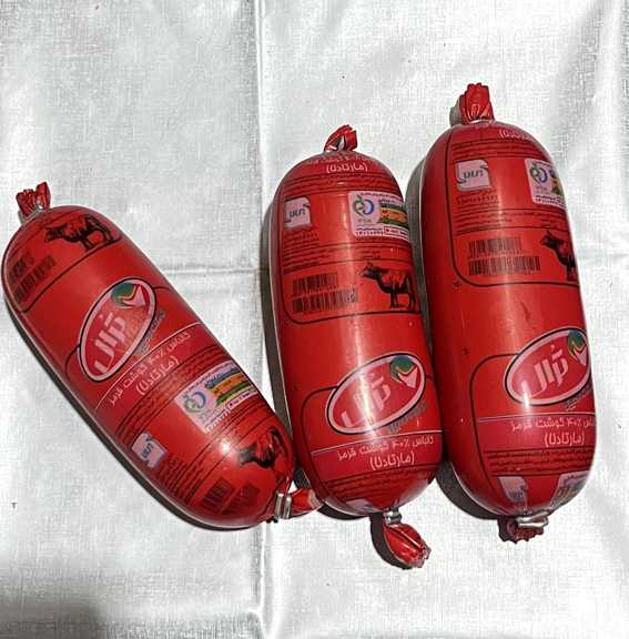 کالباس 40 درصد گوشت قرمز مارتادلا ترال میانگین وزن 550 گرم